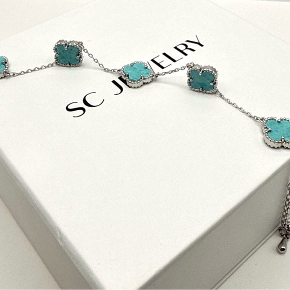 Petite Clover Bracelet Tiffany Color Mother of Pearl Double Sided - Picture 4 of 15